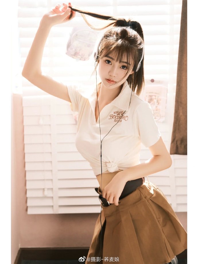雾中旗 封面