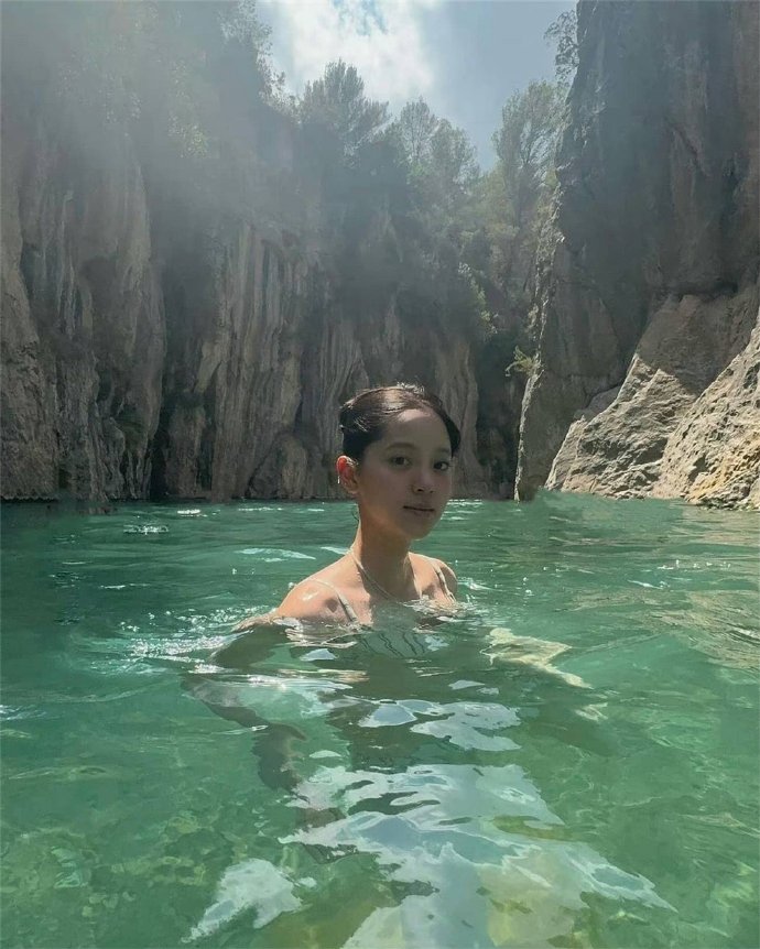 苍鹭与少年 封面